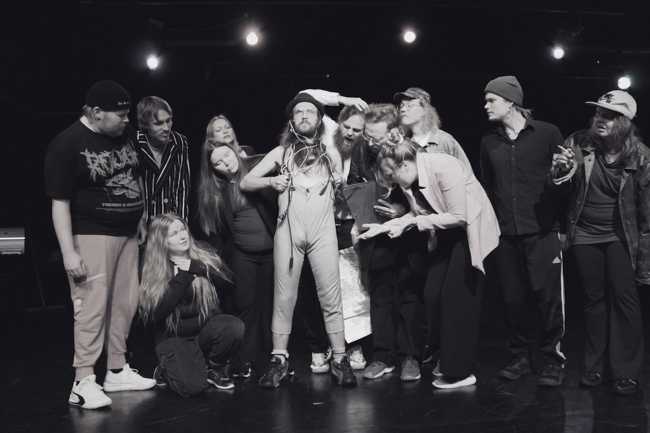 levoton tuhkimo by hanna maria gronlund kulttuuritoimitus INSTA levoton tuhkimo by hanna maria gronlund kulttuuritoimitus INSTA