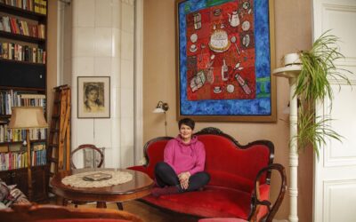 Salla Paajanen teki treffit lempitaulunsa maalaajan taidenäyttelyyn – kutsun esittäjästä tuli hänen aviopuolisonsa ja taidemaalarista hänen kälynsä
