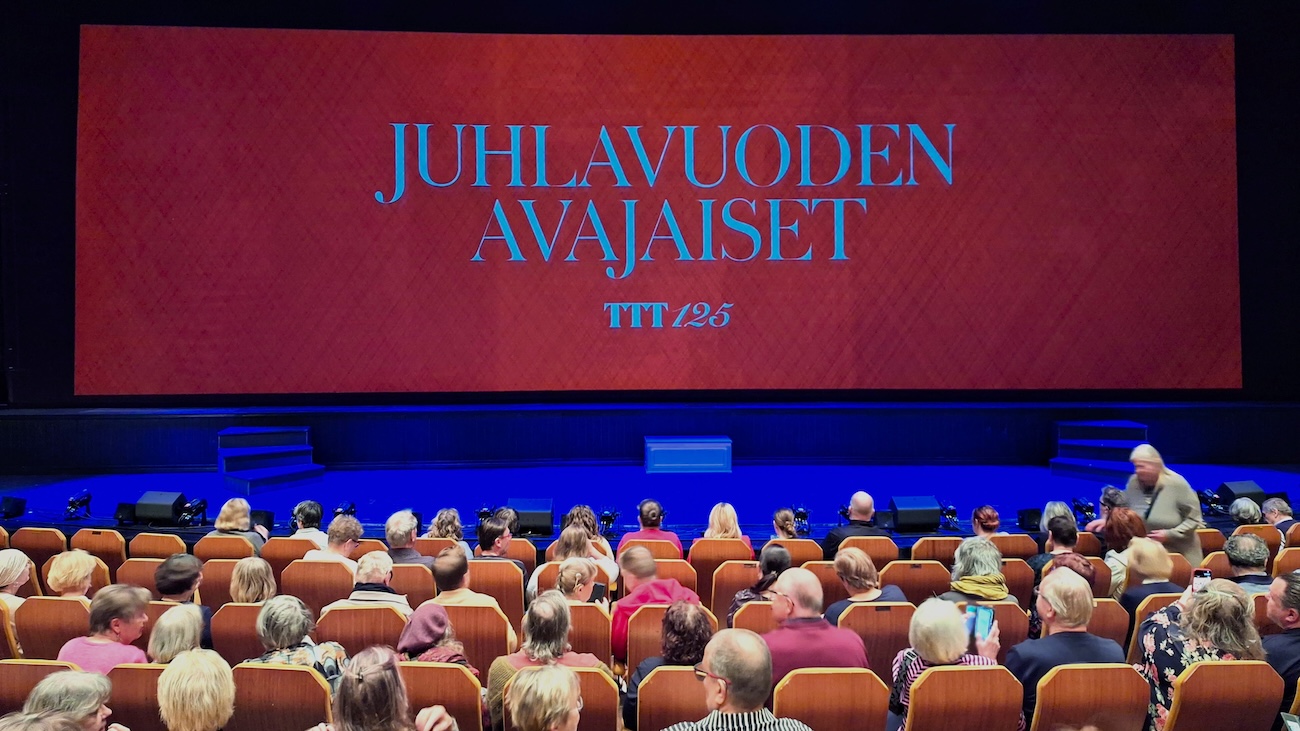 levoton tuhkimo by hanna maria gronlund kulttuuritoimitus INSTA